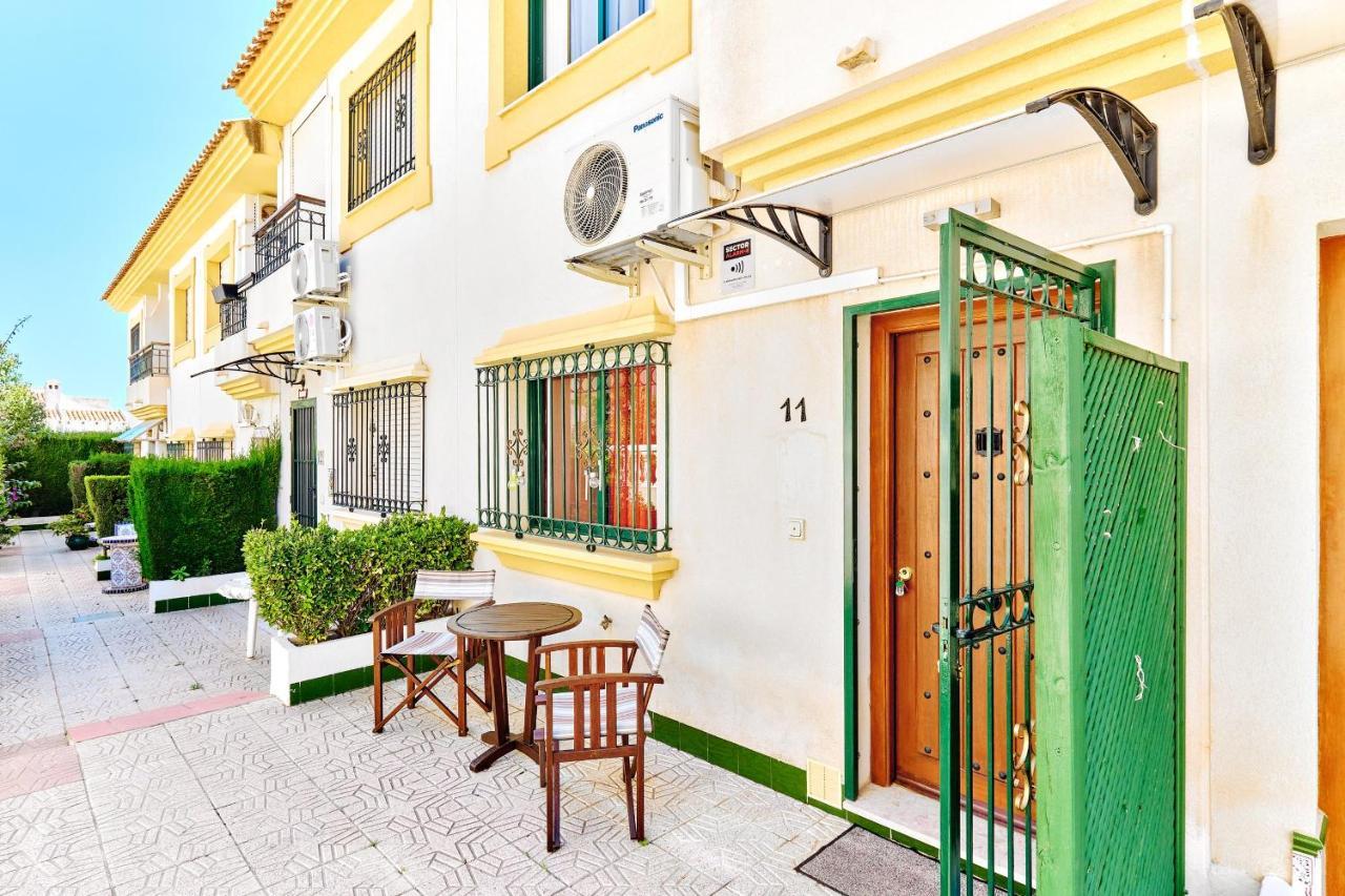 Espanhouse Sonia In La Zenia Playas De Οριουέλα Εξωτερικό φωτογραφία